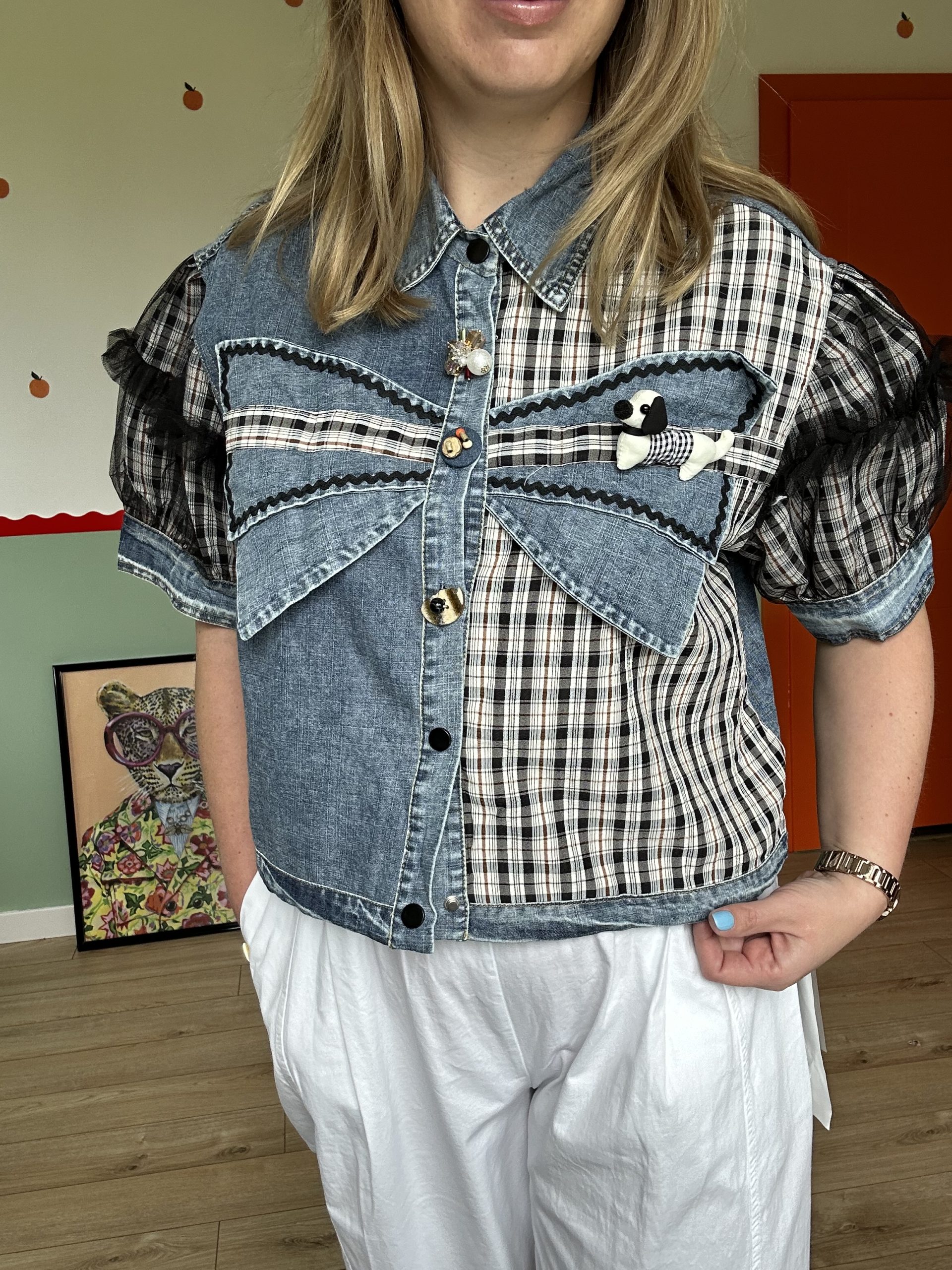 Koszula jeansowa damska patchwork crop czarna krata tiulowe rękawy - obrazek 2