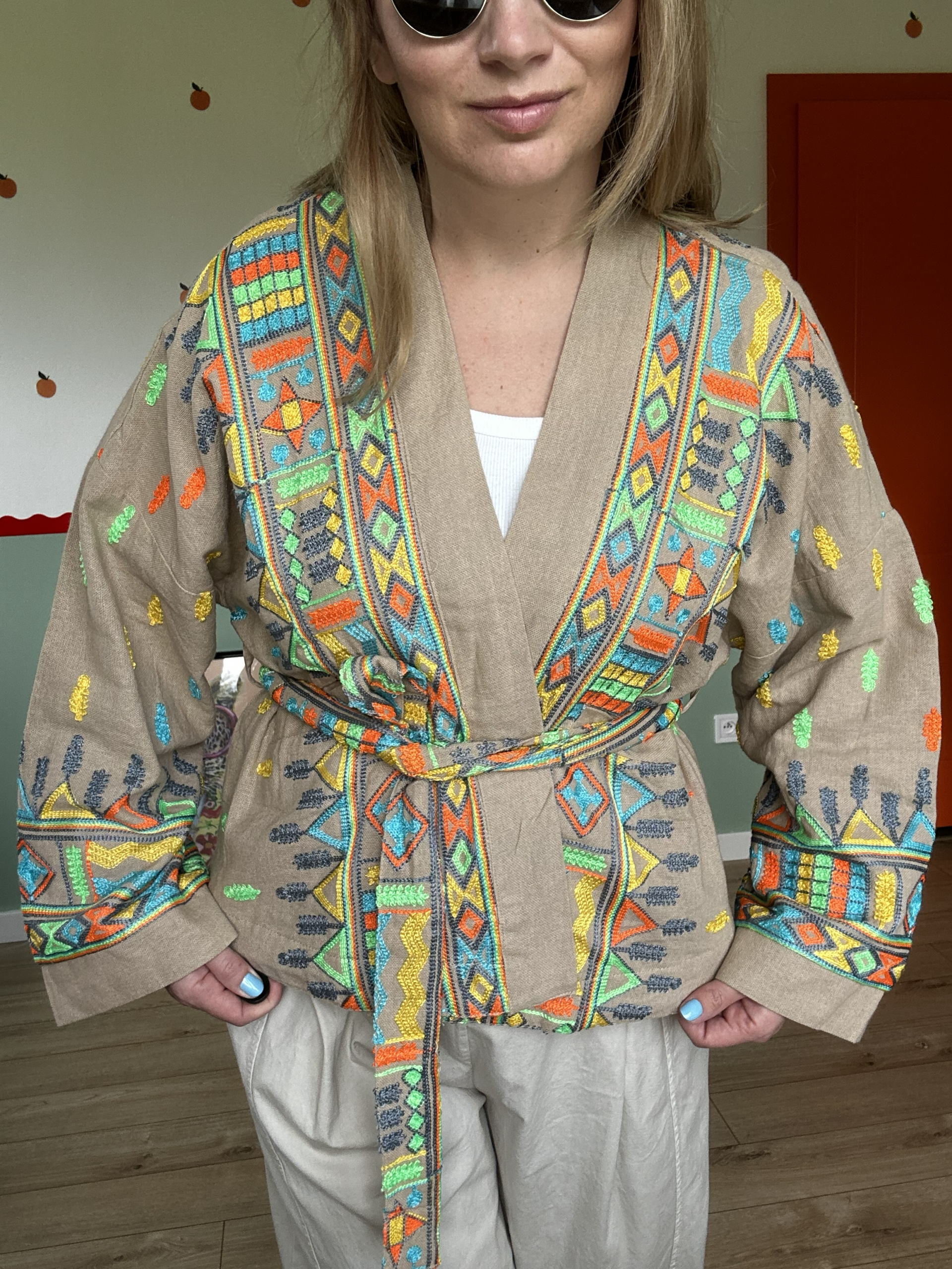 Kimono damskie z haftem etnicznym azteckim beżowe