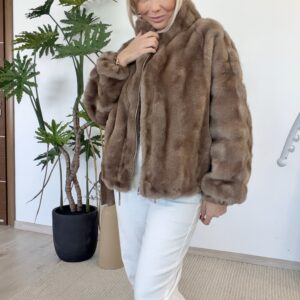 🤎 Kurtka „Cocoa Plush” – miękka futrzana w odcieniu cappuccino